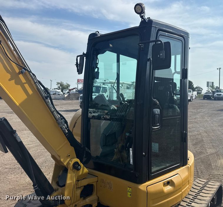 image for item NU9655 2018 Caterpillar 304E2 CR mini excavator