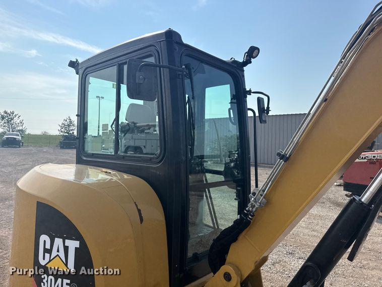 image for item NU9655 2018 Caterpillar 304E2 CR mini excavator
