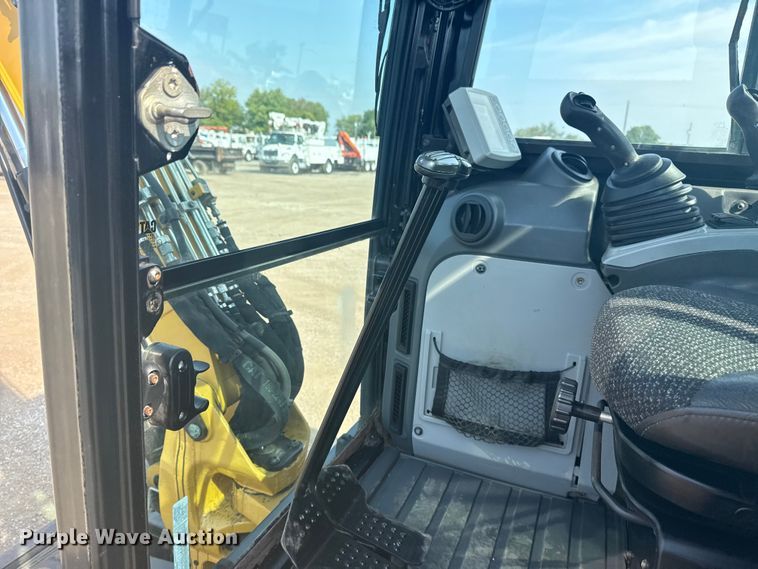 image for item NU9655 2018 Caterpillar 304E2 CR mini excavator