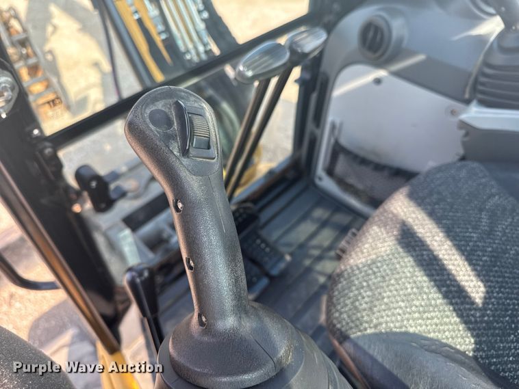 image for item NU9655 2018 Caterpillar 304E2 CR mini excavator