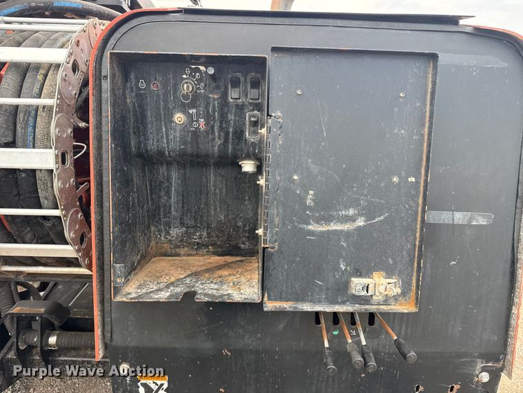 image for item NU9656 Ditch Witch JT3020 All Terrain directional boring unit