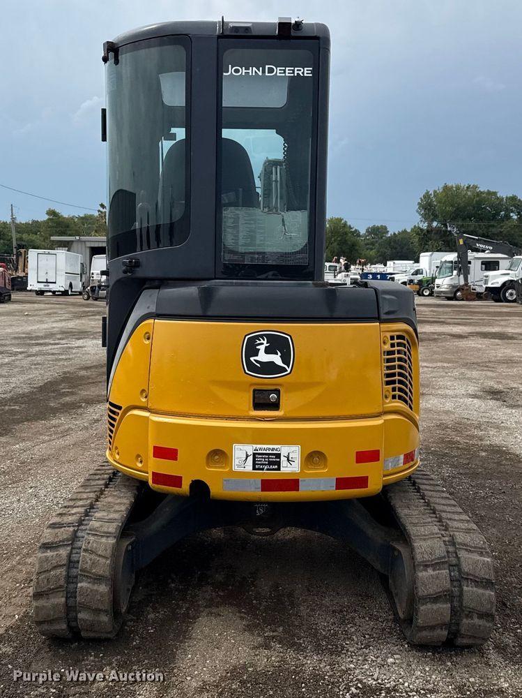 image for item NU9663 2011 John Deere 35D mini excavator