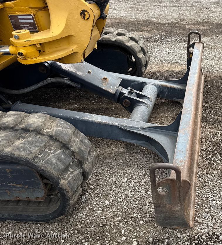 image for item NU9663 2011 John Deere 35D mini excavator