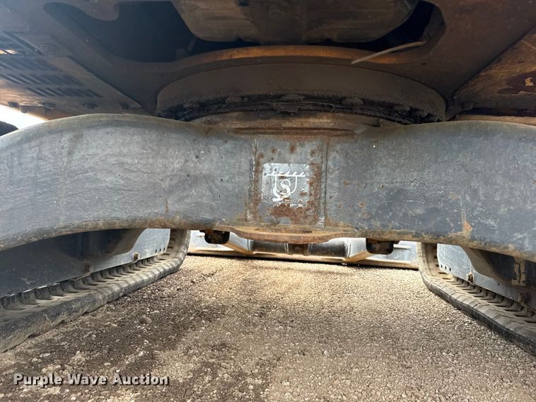 image for item NU9663 2011 John Deere 35D mini excavator