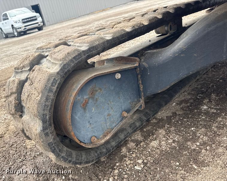 image for item NU9663 2011 John Deere 35D mini excavator