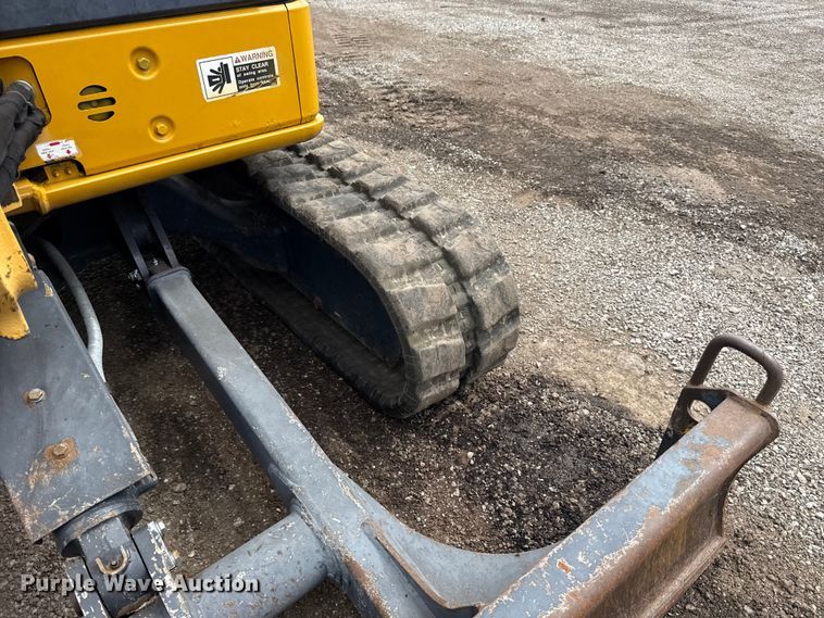 image for item NU9663 2011 John Deere 35D mini excavator