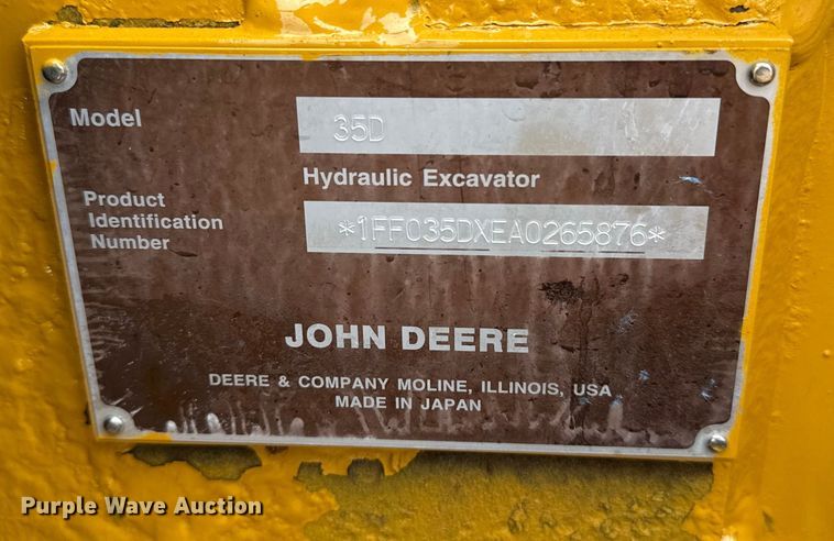 image for item NU9663 2011 John Deere 35D mini excavator