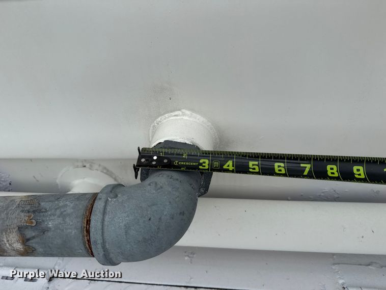 image for item NU9668 2004 Sterling L-Line water truck