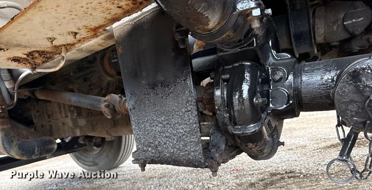 image for item NU9668 2004 Sterling L-Line water truck