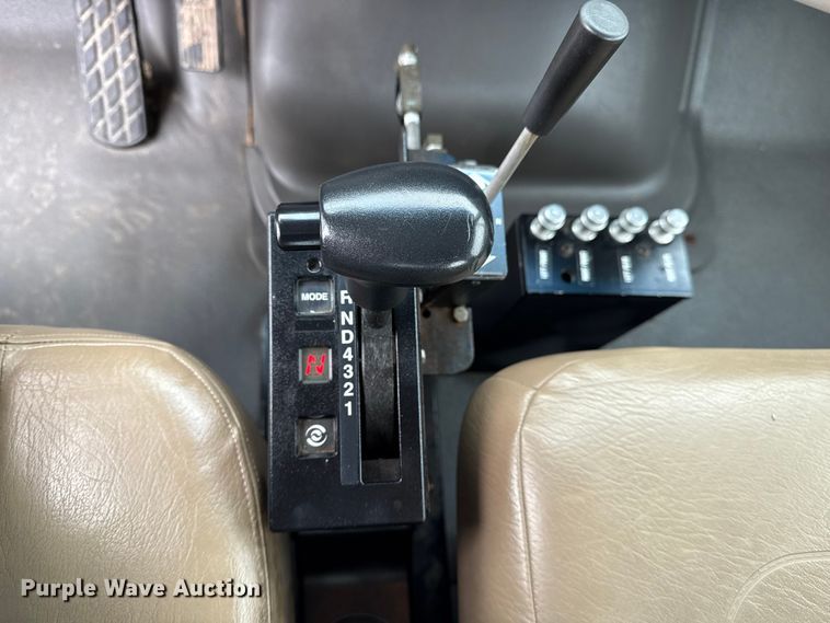 image for item NU9668 2004 Sterling L-Line water truck