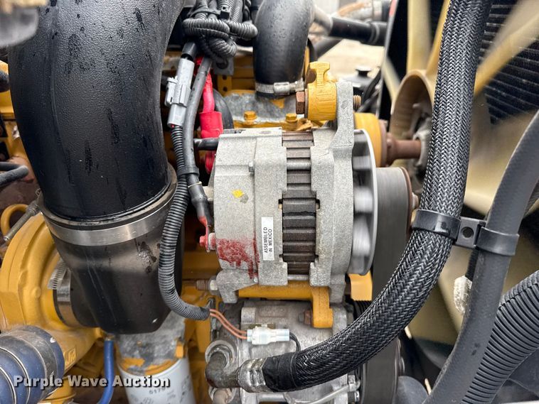 image for item NU9668 2004 Sterling L-Line water truck