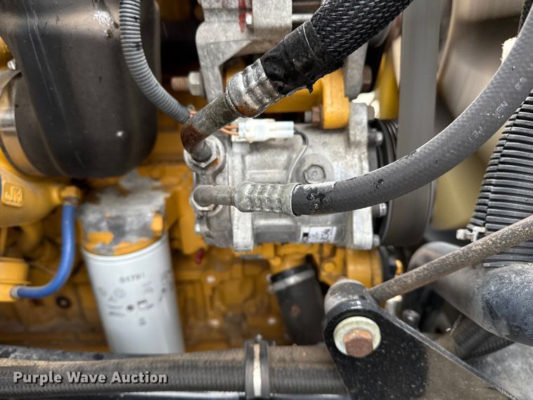 image for item NU9668 2004 Sterling L-Line water truck