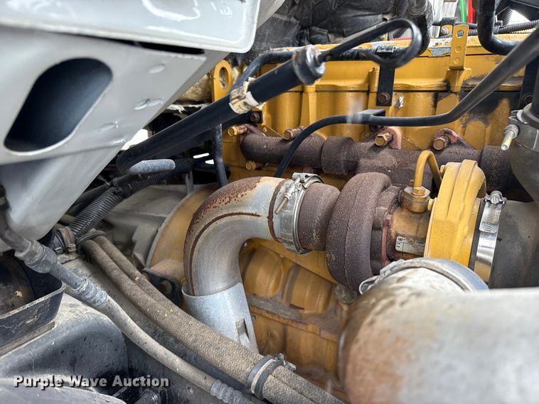 image for item NU9668 2004 Sterling L-Line water truck