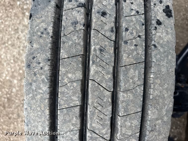 image for item NU9668 2004 Sterling L-Line water truck