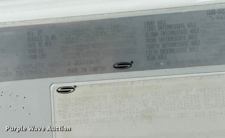 image for item NU9668 2004 Sterling L-Line water truck