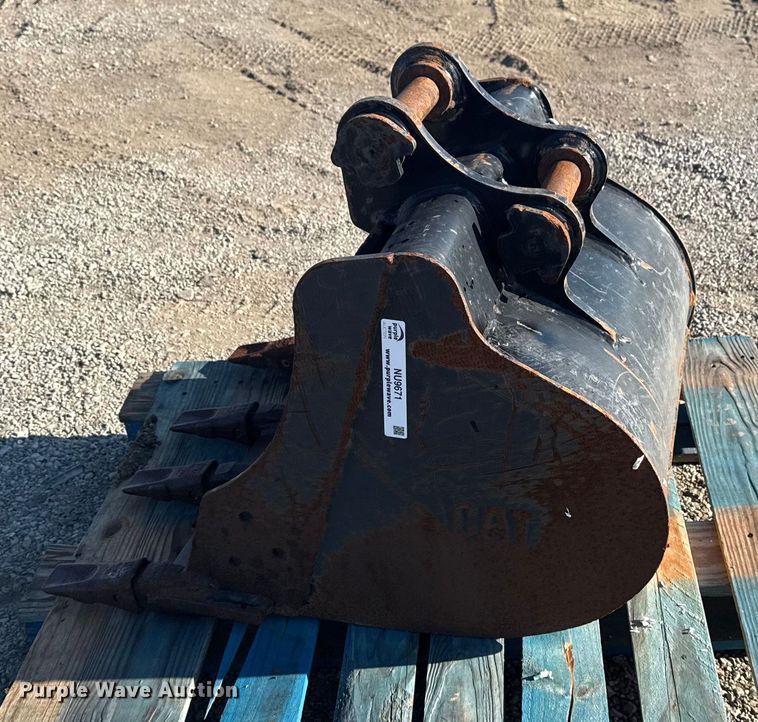 image for item NU9671 Excavator bucket