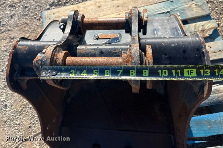 image for item NU9671 Excavator bucket
