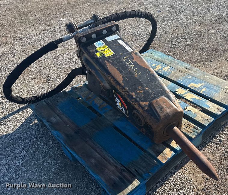 image for item NU9672 2019 Caterpillar H55S breaker