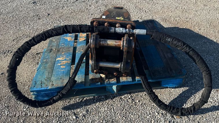 image for item NU9672 2019 Caterpillar H55S breaker