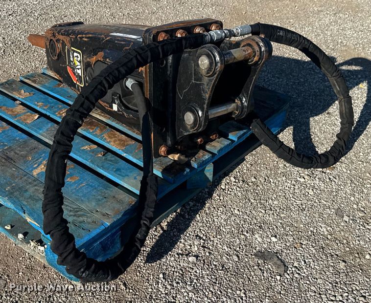 image for item NU9672 2019 Caterpillar H55S breaker