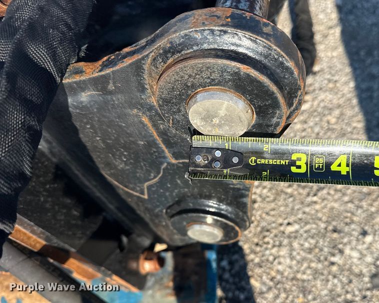 image for item NU9672 2019 Caterpillar H55S breaker