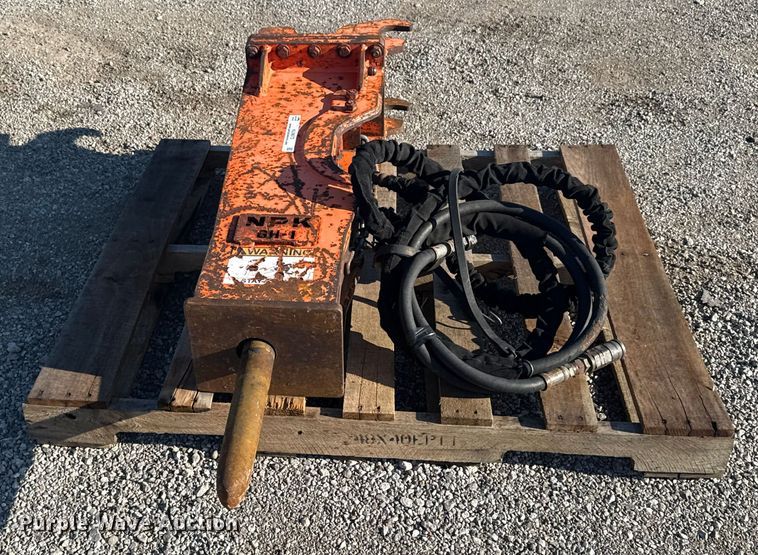 image for item NU9673 NPK GH-1 breaker