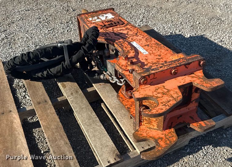 image for item NU9673 NPK GH-1 breaker