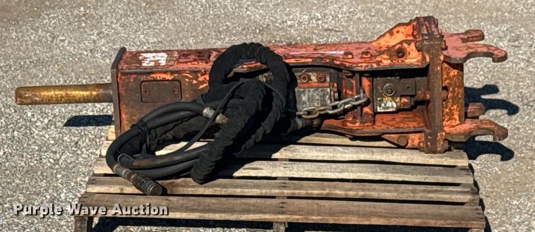 image for item NU9673 NPK GH-1 breaker