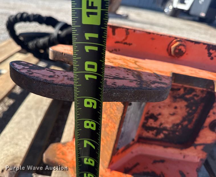 image for item NU9673 NPK GH-1 breaker