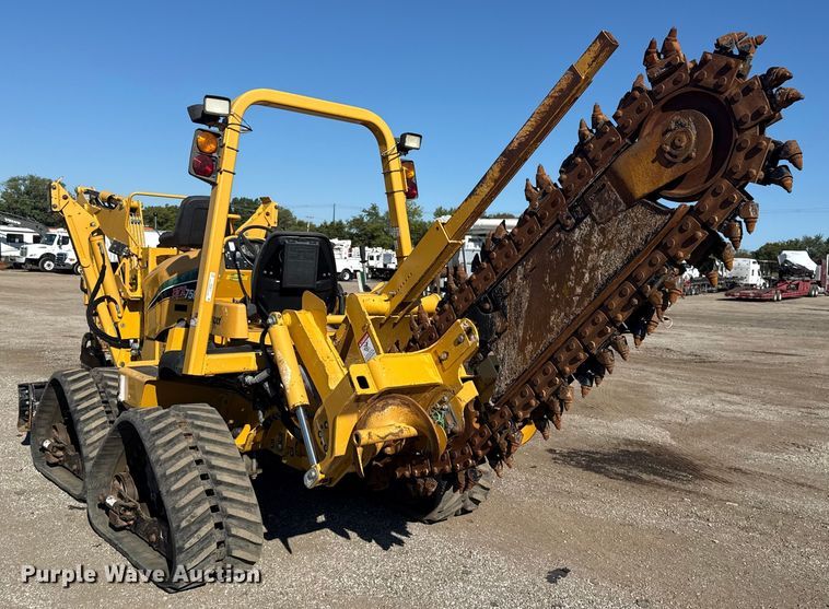 image for item NU9677 2015 Vermeer RTX750 trencher