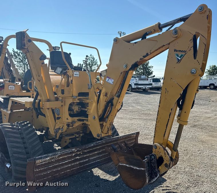 image for item NU9677 2015 Vermeer RTX750 trencher
