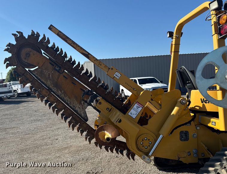 image for item NU9677 2015 Vermeer RTX750 trencher