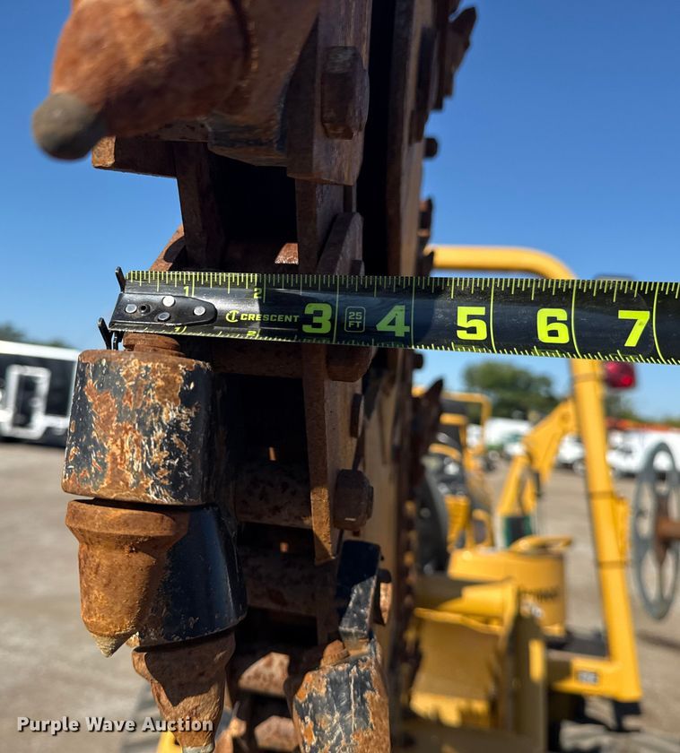 image for item NU9677 2015 Vermeer RTX750 trencher