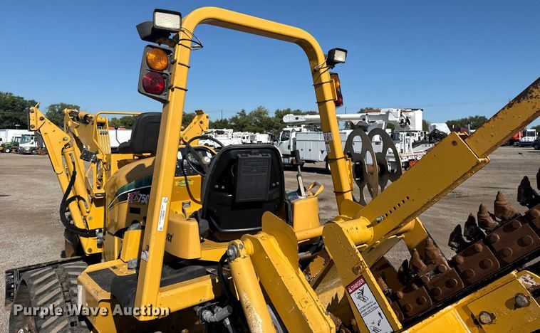 image for item NU9677 2015 Vermeer RTX750 trencher