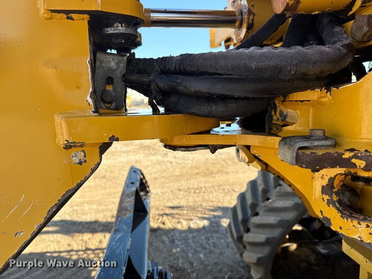 image for item NU9677 2015 Vermeer RTX750 trencher