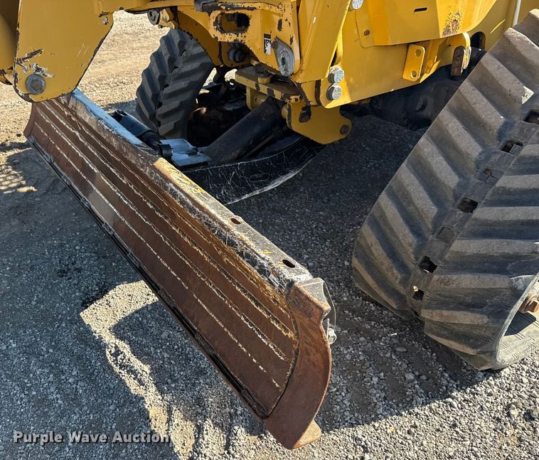 image for item NU9677 2015 Vermeer RTX750 trencher