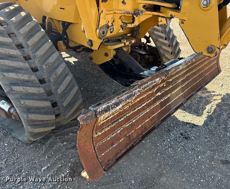 image for item NU9677 2015 Vermeer RTX750 trencher