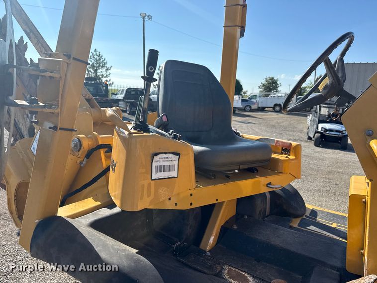 image for item NU9677 2015 Vermeer RTX750 trencher