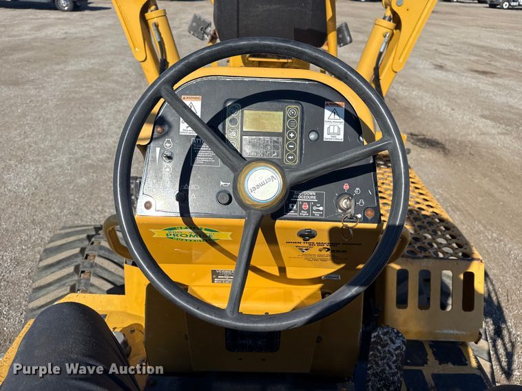 image for item NU9677 2015 Vermeer RTX750 trencher
