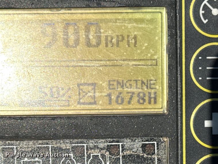 image for item NU9677 2015 Vermeer RTX750 trencher