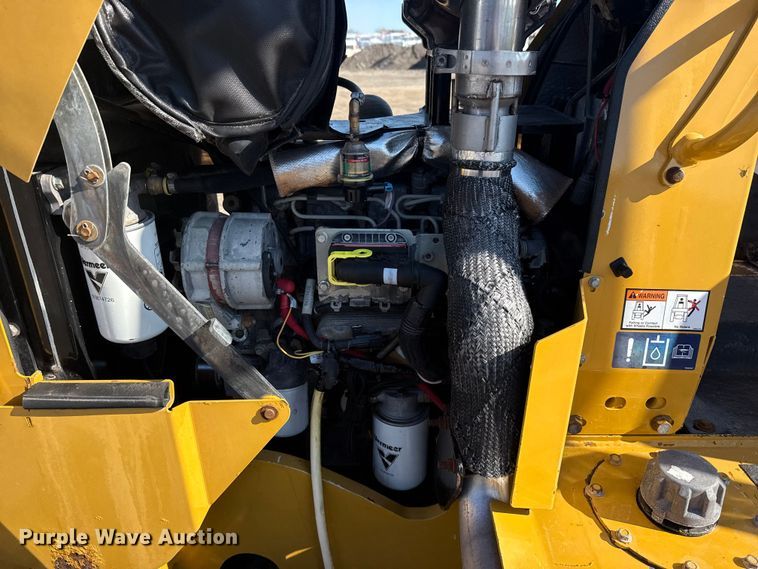 image for item NU9677 2015 Vermeer RTX750 trencher