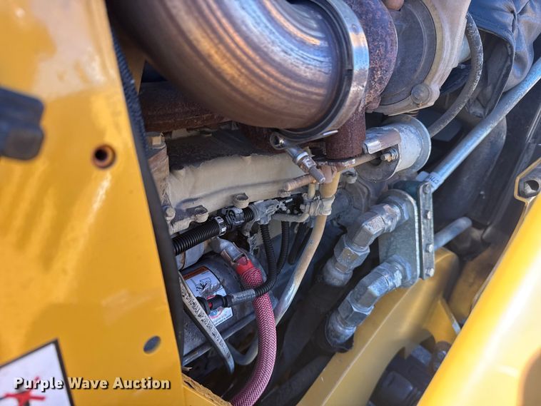 image for item NU9677 2015 Vermeer RTX750 trencher