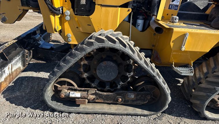 image for item NU9677 2015 Vermeer RTX750 trencher