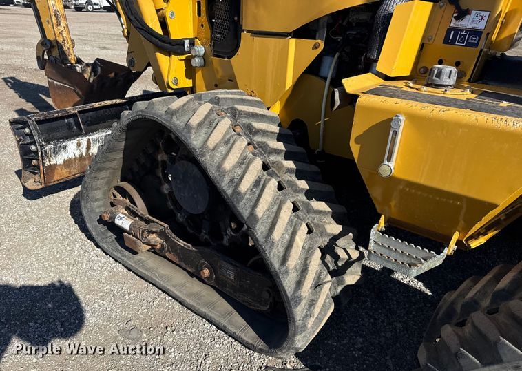 image for item NU9677 2015 Vermeer RTX750 trencher