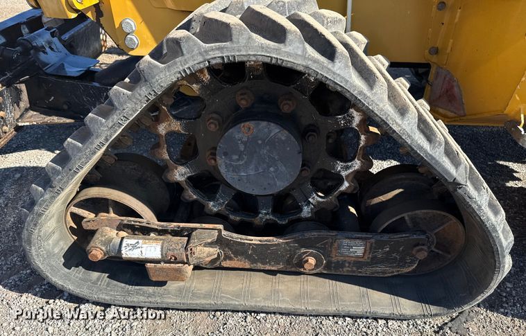 image for item NU9677 2015 Vermeer RTX750 trencher