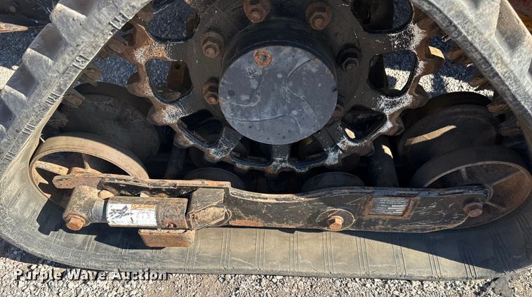 image for item NU9677 2015 Vermeer RTX750 trencher