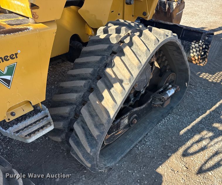 image for item NU9677 2015 Vermeer RTX750 trencher