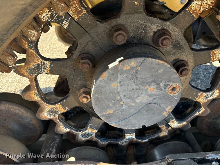 image for item NU9677 2015 Vermeer RTX750 trencher