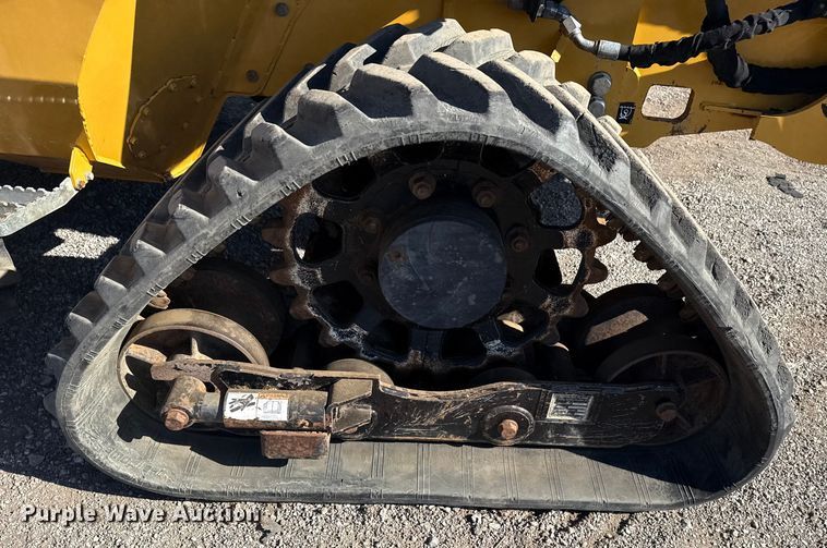 image for item NU9677 2015 Vermeer RTX750 trencher