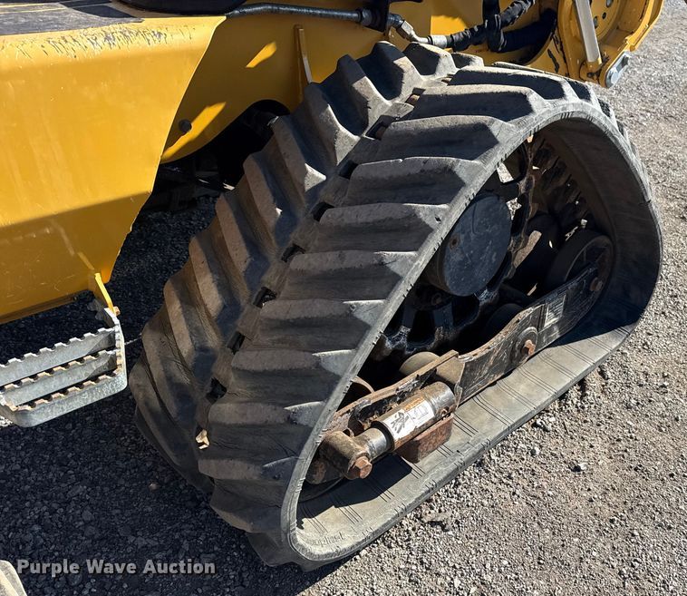 image for item NU9677 2015 Vermeer RTX750 trencher